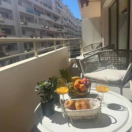 T3Appartement De Luxe Croisette En Face De La Plage Martinez 80M2 Cannes Exterior photo