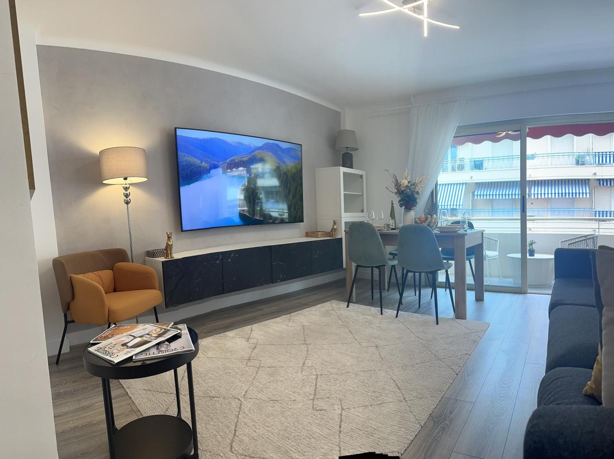 Apartment T3appartement De Luxe Croisette En Face De La Martinez 80m2 Cannes