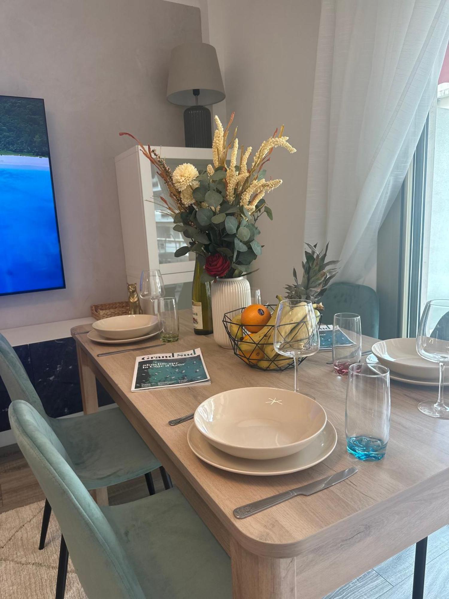 Appartement T3appartement De Luxe Croisette En Face De La Martinez 80m2 Cannes